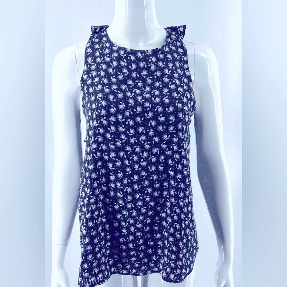 Ann Taylor LOFT Navy and White Printed blouse ruffle accent in the back M 3/$5